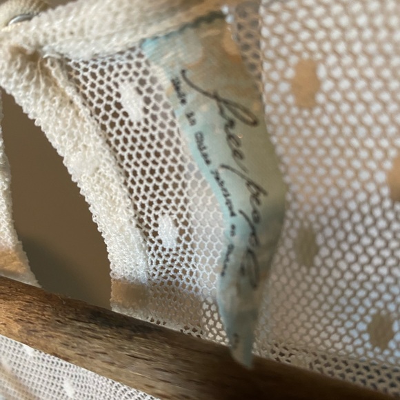 FREE PEOPLE BLOUSE - Picture 2 of 3